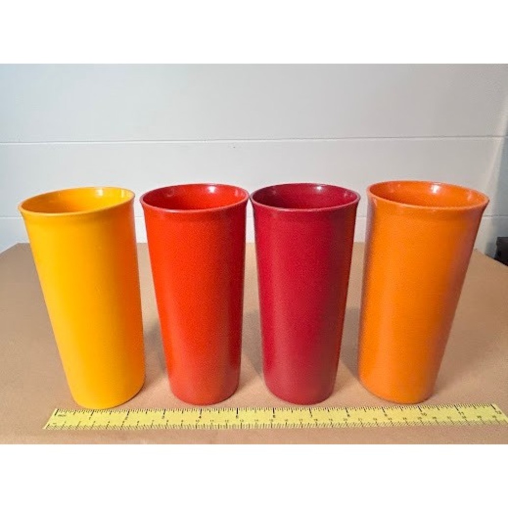 Tupperware 115-33 Vintage 16oz Tumblers Set of‎ 4 Sunset Warm Colors Yellow Red